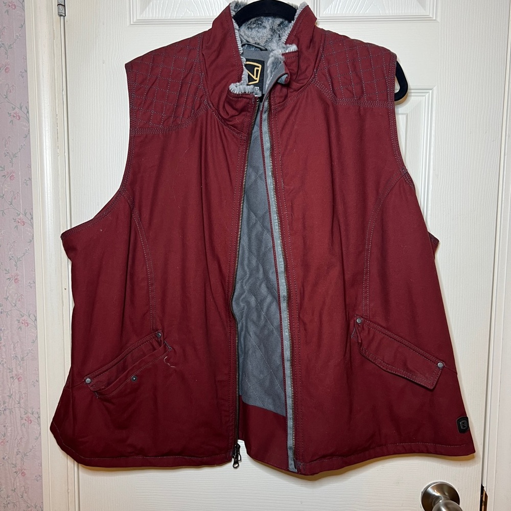 Women's Burgundy Vest
